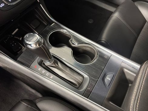 Used 2019 Chevrolet Impala LT FWD image 22