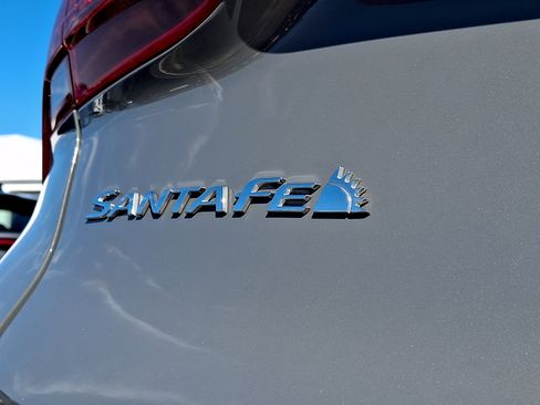 Used 2023 Hyundai Santa Fe SE AWD/4WD image 29