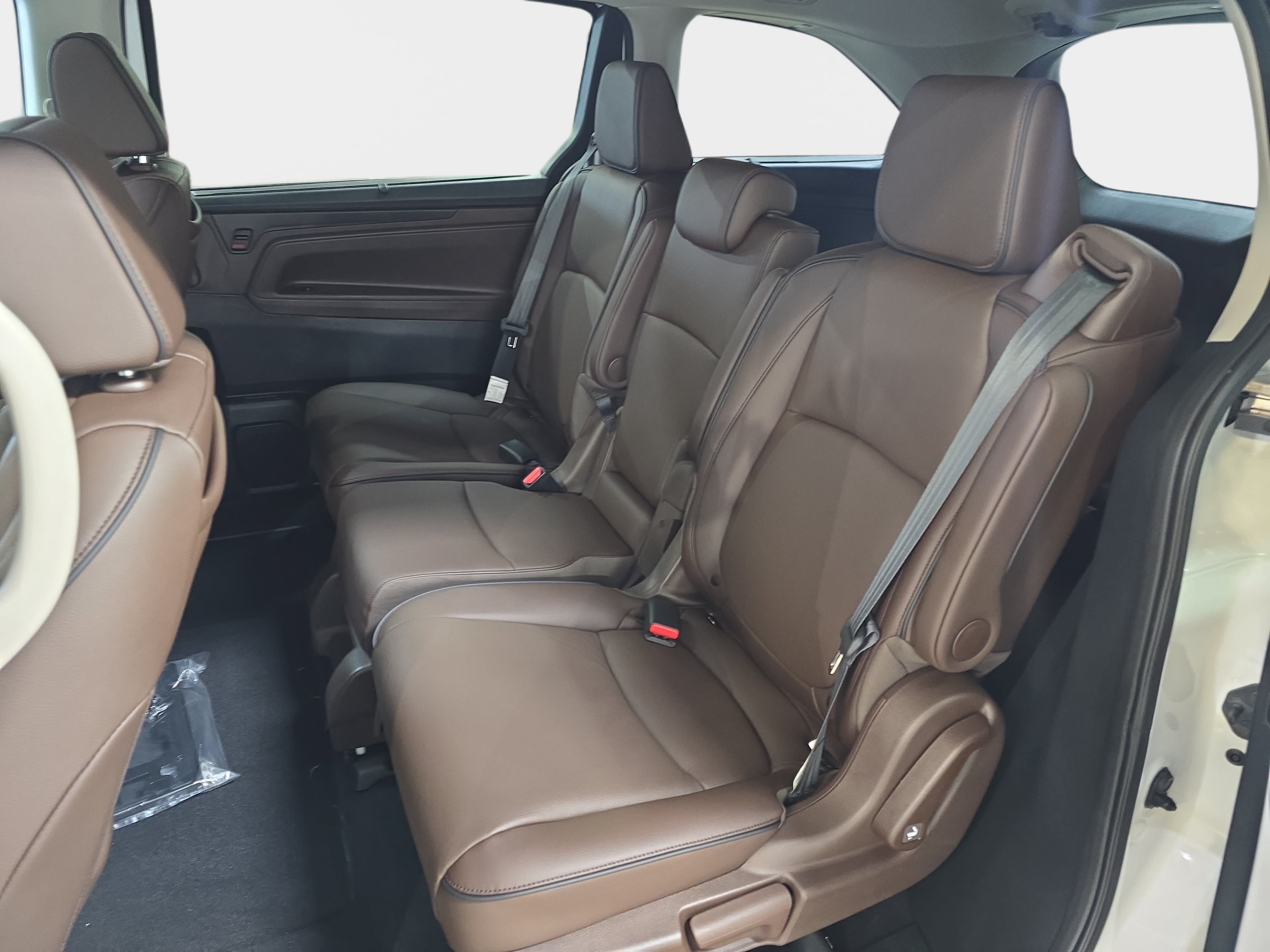 New 2026 Honda Odyssey Touring image 11