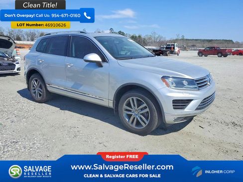 Used 2016 Volkswagen Touareg VR6 image 5