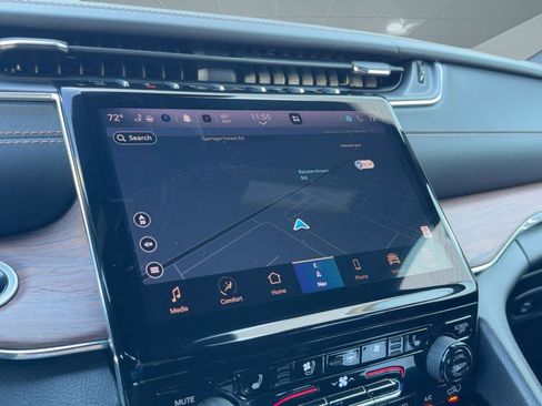 Used 2023 Jeep Grand Cherokee L Summit w/ Advanced Protech Group IV image 24