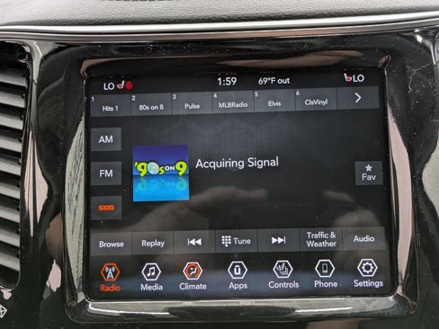 Used 2021 Jeep Cherokee Limited image 30