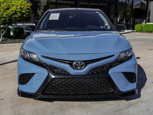 Used 2022 Toyota Camry TRD FWD image 3