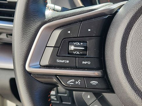 Used 2020 Subaru Crosstrek 2.0i Limited w/ Moonroof Package w/Navigation image 21