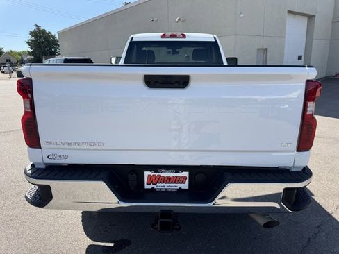 Used 2022 Chevrolet Silverado 3500 LT w/ Convenience Package image 4