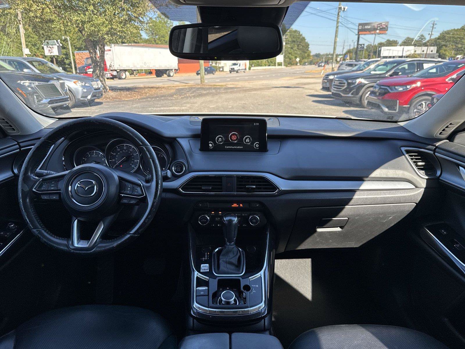 Used 2018 MAZDA CX-9 Touring FWD image 2