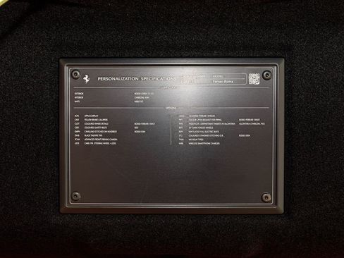 Used 2022 Ferrari Roma RWD image 17