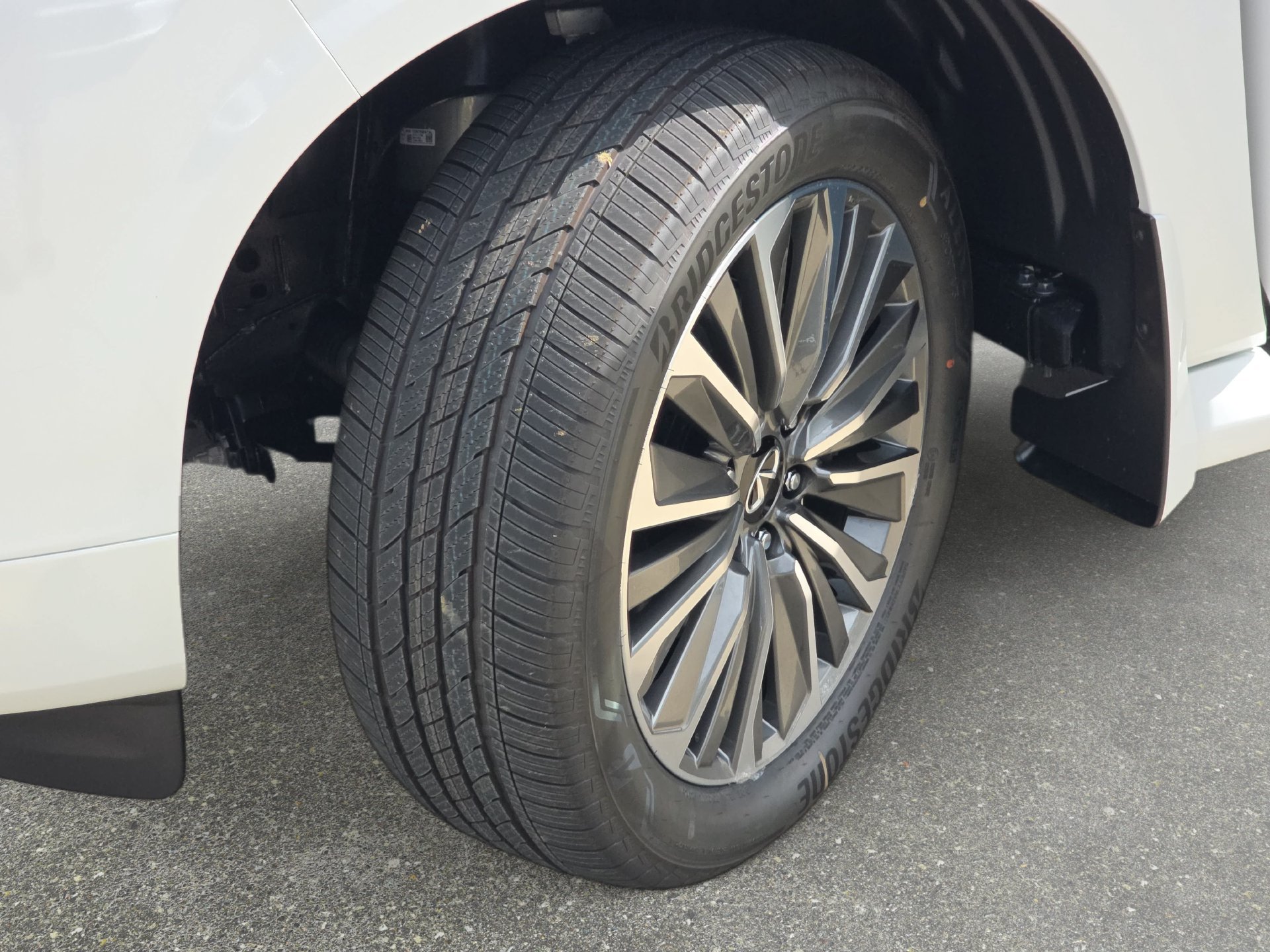 New 2027 INFINITI QX80 Luxe AWD/4WD image 31