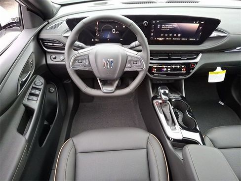 New 2026 Buick Envista Avenir image 7