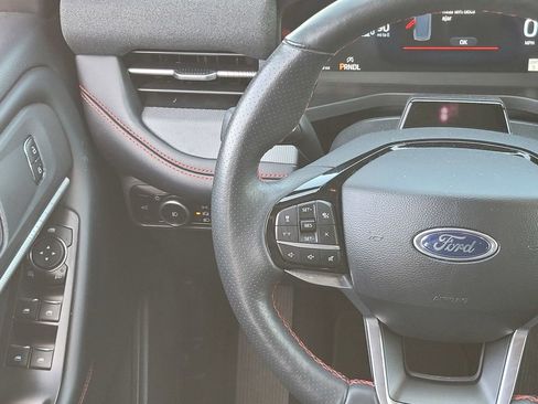 Used 2025 Ford Explorer ST-Line AWD/4WD image 12