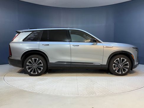 New 2026 Cadillac Vistiq Sport AWD/4WD image 8