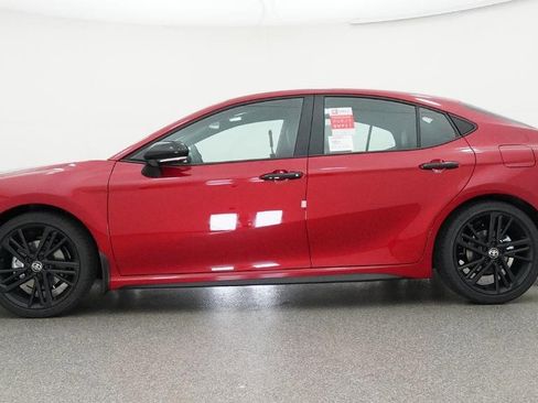 New 2026 Toyota Camry Hybrid FWD image 26