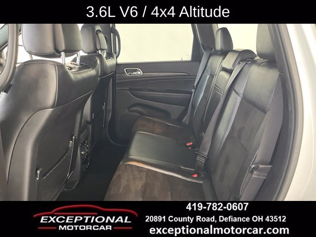 Used 2020 Jeep Grand Cherokee Altitude AWD/4WD image 44