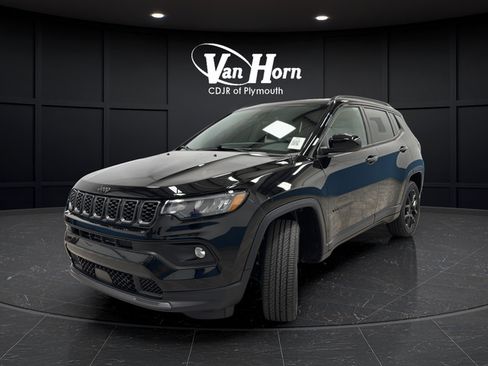 New 2026 Jeep Compass Latitude AWD/4WD image 3
