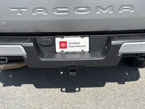 Certified 2024 Toyota Tacoma SR5 AWD/4WD image 28