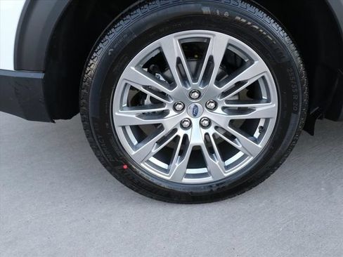 New 2026 Ford Explorer Active w/ Active Comfort Package AWD/4WD image 7