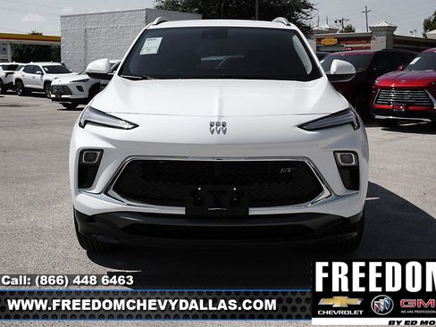 New 2026 Buick Encore GX Sport Touring image 2