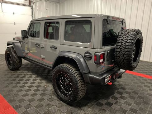 Used 2023 Jeep Wrangler Unlimited w/ Sun & Screen Package image 6