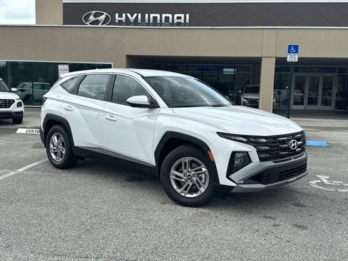 New 2026 Hyundai Tucson SE FWD image 1