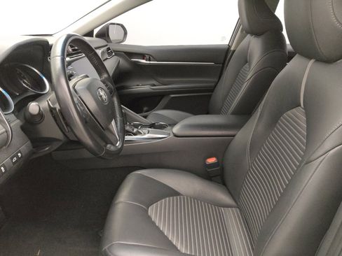 Used 2018 Toyota Camry SE w/ Audio Package image 17