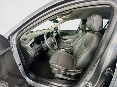 Used 2025 Buick Encore GX Preferred FWD image 13