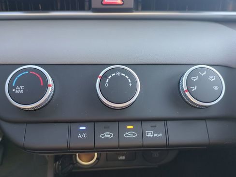 New 2026 Hyundai Elantra SE image 16