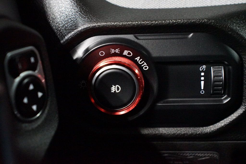 Used 2024 Jeep Wrangler Unlimited Sport AWD/4WD image 24