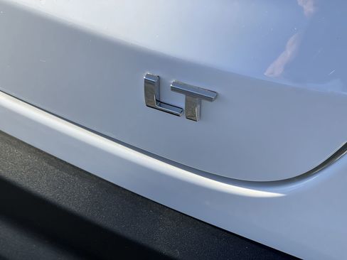 New 2025 Chevrolet Trax LT w/ Driver Confidence Package image 33