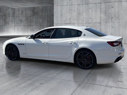 Used 2020 Maserati Quattroporte S GranSport Q4 AWD/4WD image 3