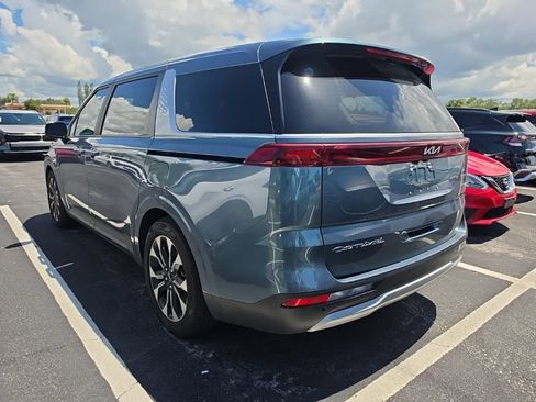 Used 2022 Kia Carnival EX FWD image 13