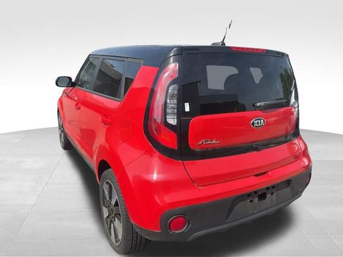 Used 2018 Kia Soul + FWD image 14