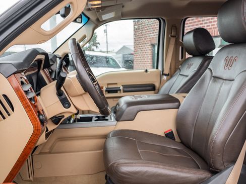 Used 2015 Ford F350 King Ranch image 16