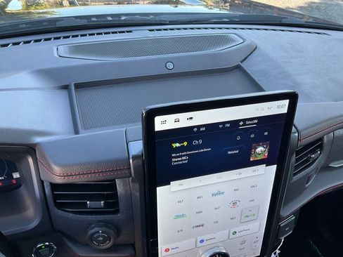 Certified 2024 Ford Expedition Limited image 36