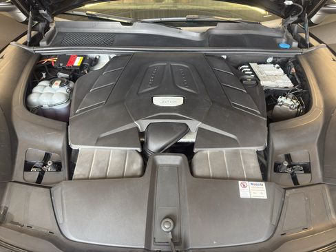 Used 2019 Porsche Cayenne AWD/4WD image 31