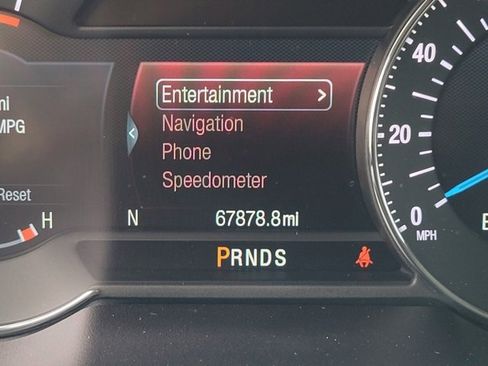 Used 2019 Ford Explorer Platinum image 18