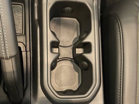 New 2025 Jeep Wrangler Unlimited Rubicon 392 image 25