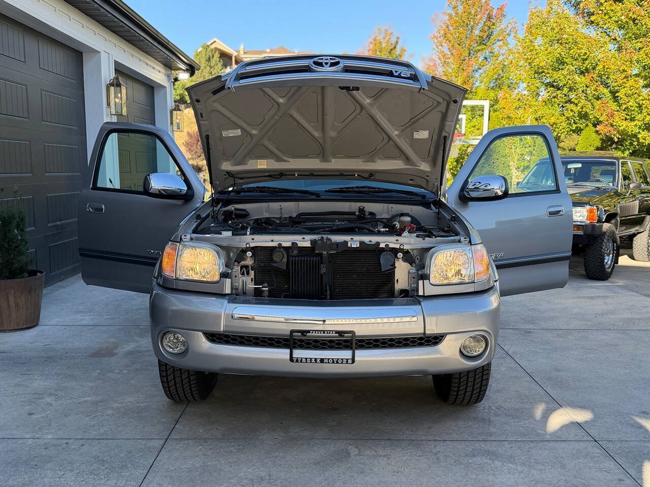 Used 2005 Toyota Tundra SR5 w/ TRD Off-Road Pkg AWD/4WD image 96