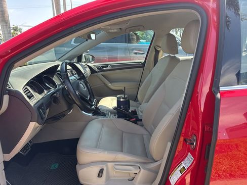 Used 2017 Volkswagen Golf Alltrack S image 21