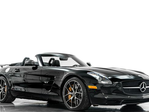 Used 2015 Mercedes-Benz SLS AMG GT Final Edition image 31