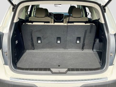 Used 2024 Subaru Ascent Premium w/ Convenience Package AWD/4WD image 25