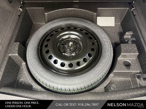 Used 2021 Buick Envision Avenir w/ Technology Package II FWD image 40