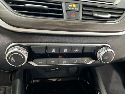 Used 2023 Nissan Altima 2.5 SV image 16