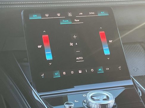 New 2026 Cadillac Escalade Luxury image 17