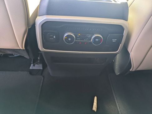 Used 2023 Ford Expedition Max Limited image 15