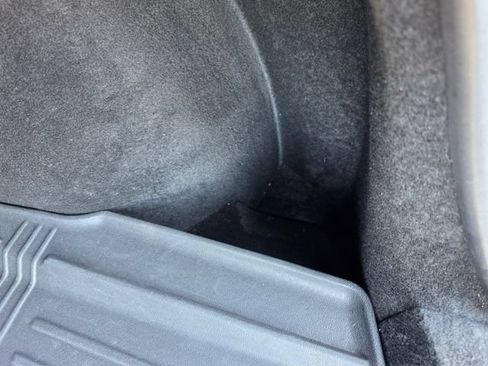 Used 2025 Tesla Model 3 Long Range RWD image 39