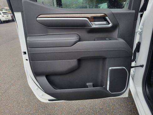 New 2026 GMC Sierra 1500 Elevation image 25
