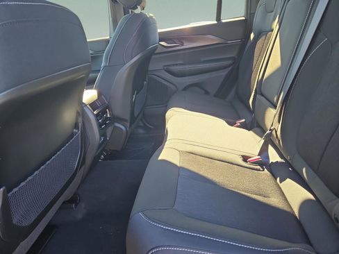 New 2025 Jeep Grand Cherokee Laredo X image 17