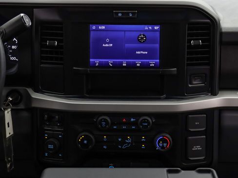 New 2026 Ford F250 XLT w/ FX4 Off-Road Package image 18