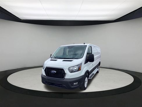 Used 2024 Ford Transit 250 Low Roof w/ Exterior Upgrade Package RWD image 4