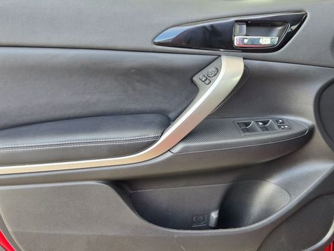 Used 2025 Mitsubishi Eclipse Cross SE AWD/4WD image 11